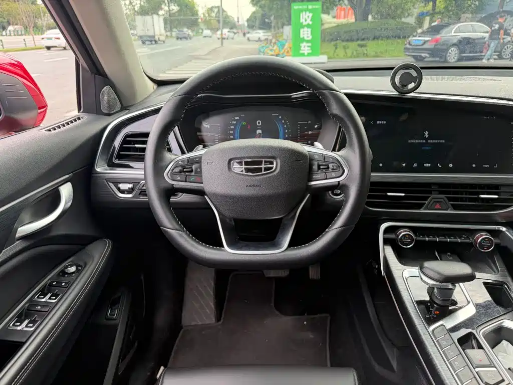 Geely Xingyue — миниатюра 14