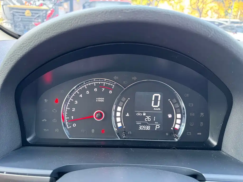 Roewe 350 — миниатюра 16