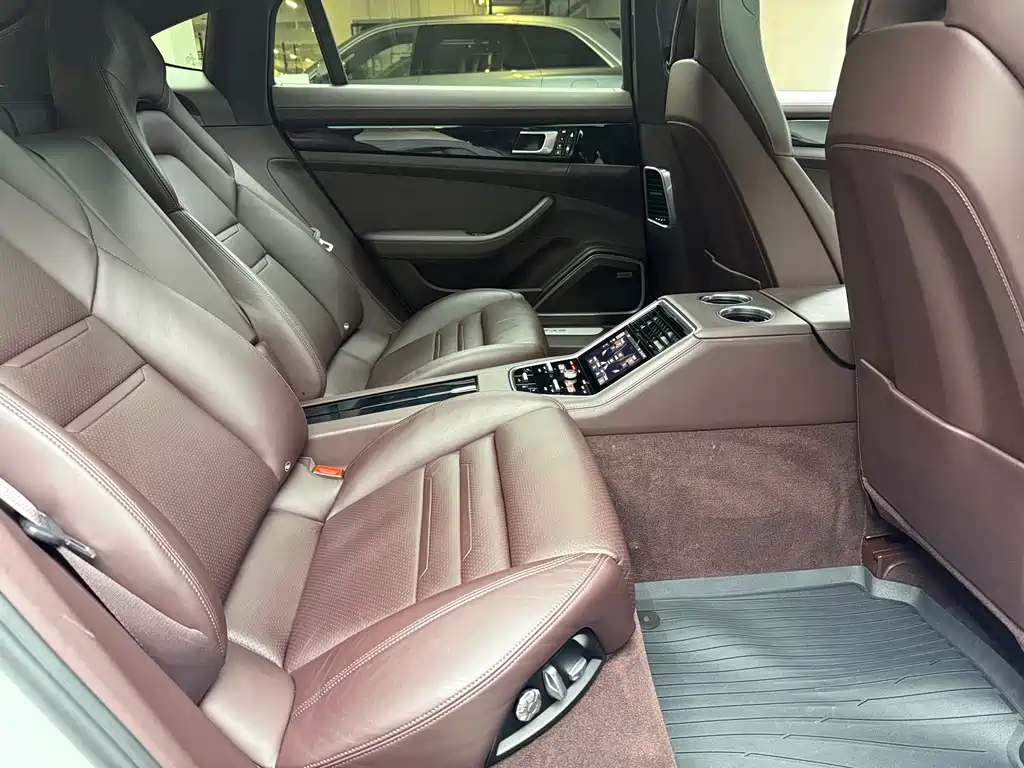 Porsche Panamera — миниатюра 16