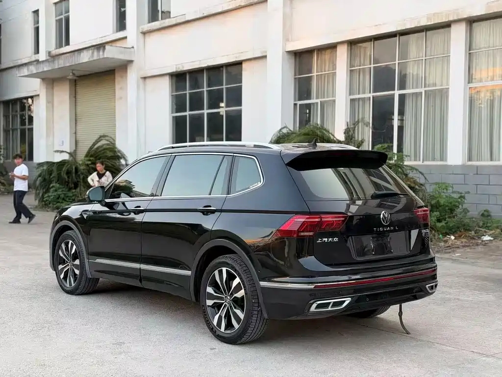 Volkswagen Tiguan L — миниатюра 4