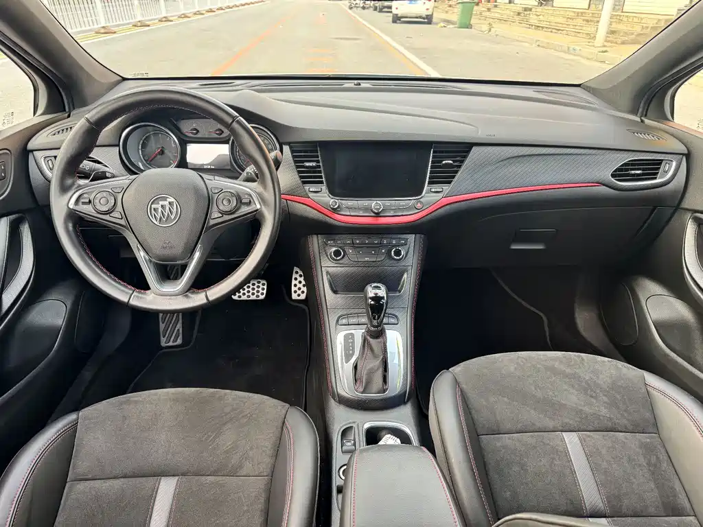 Buick Verano — миниатюра 6