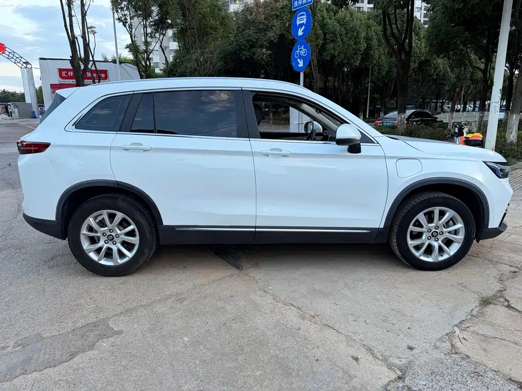 Skyworth EV6 — миниатюра 7