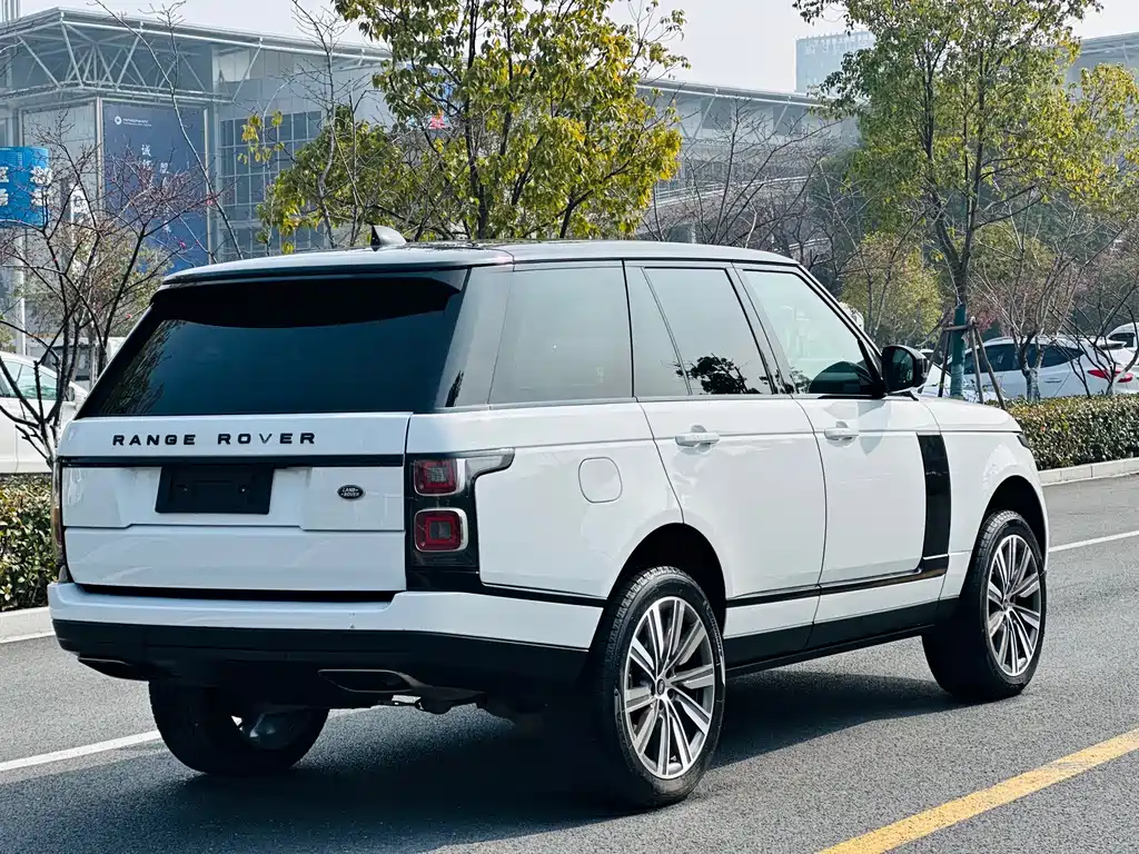 Land Rover Range Rover — миниатюра 10