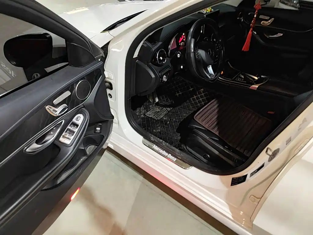 Mercedes-Benz C-Class — миниатюра 19
