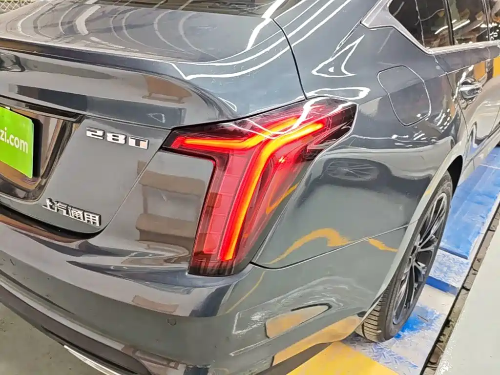 Cadillac CT5 — миниатюра 8