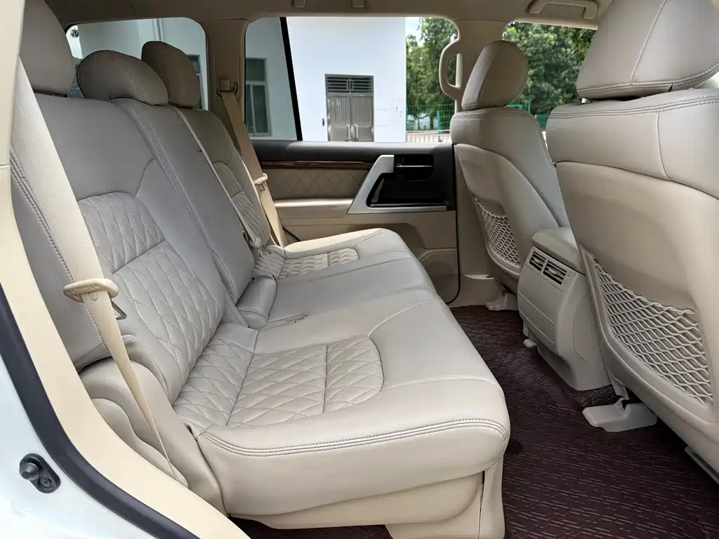Toyota Land Cruiser 2019 4.0L GX-R
