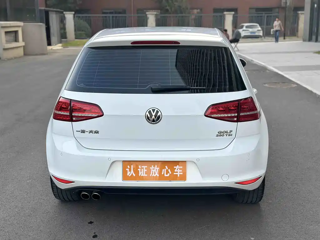 Volkswagen Golf — миниатюра 11