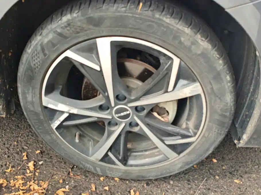Roewe i5 — миниатюра 6