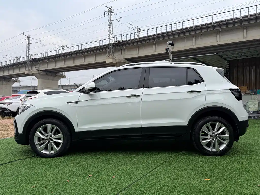Volkswagen T-Cross — миниатюра 7