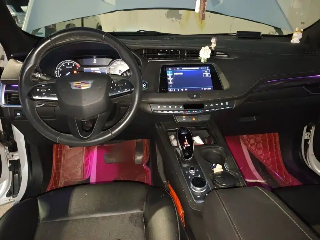 Cadillac XT4 — миниатюра 13