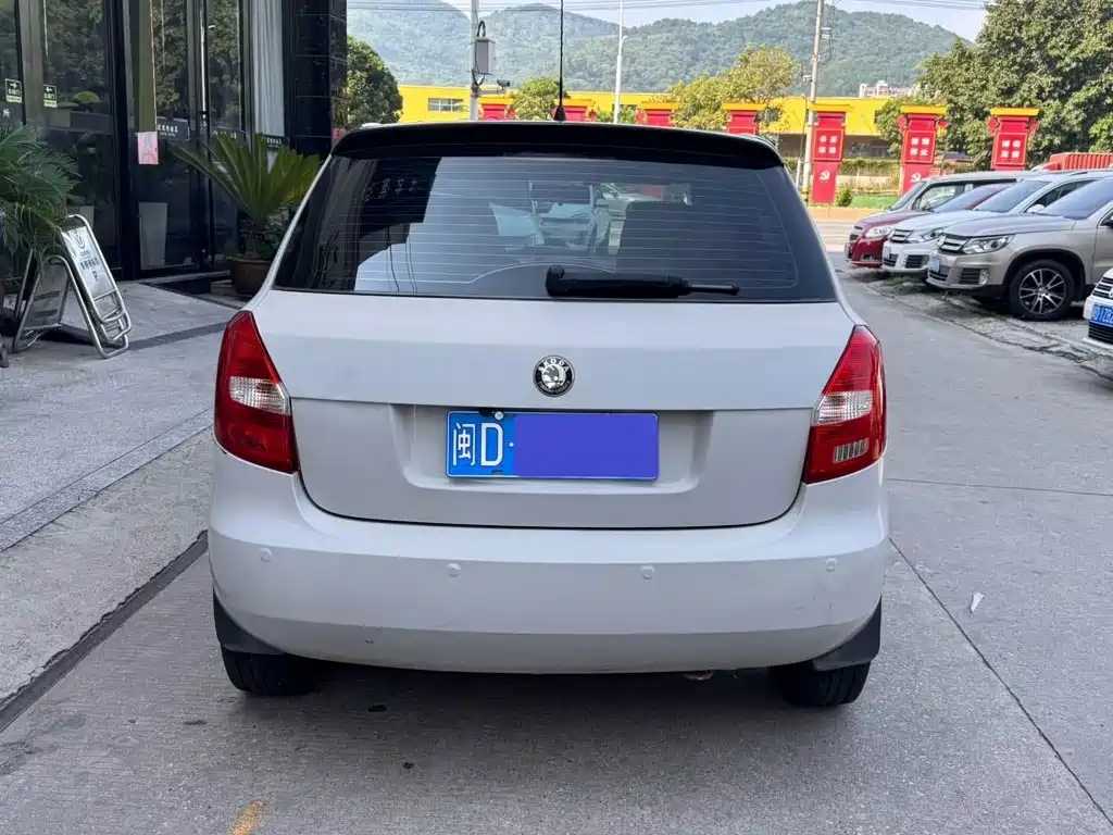 Skoda Fabia — миниатюра 3