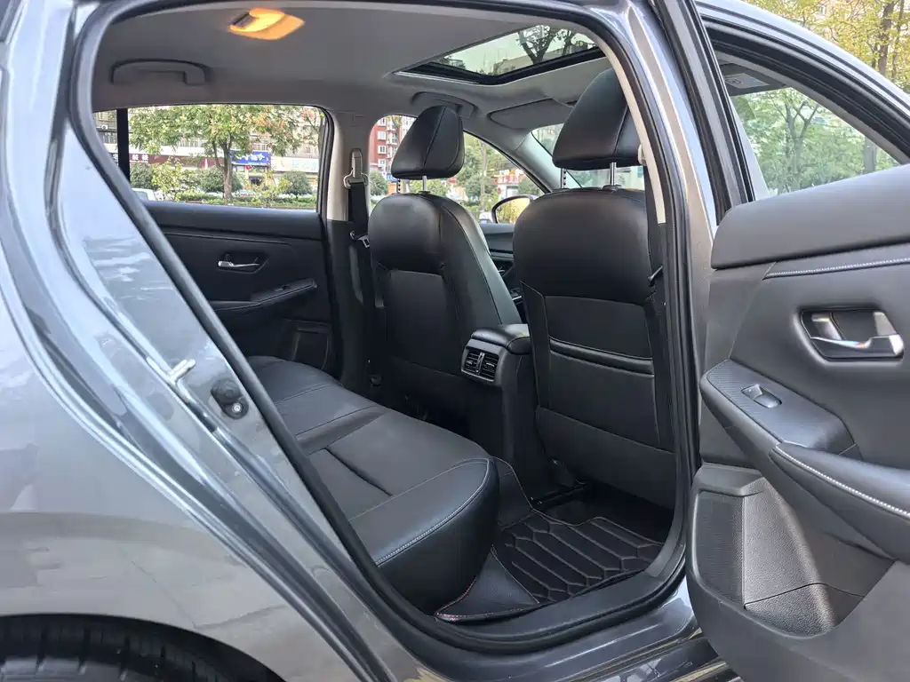 Nissan Sylphy — миниатюра 9