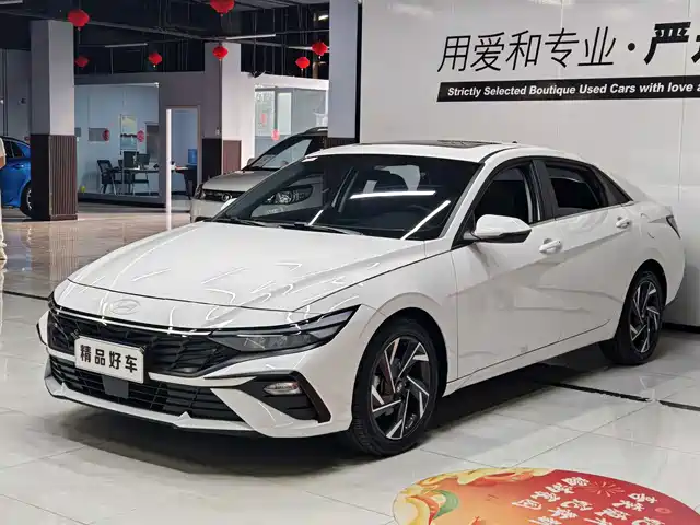 Hyundai Elantra