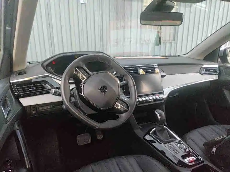 Peugeot 408 — миниатюра 8