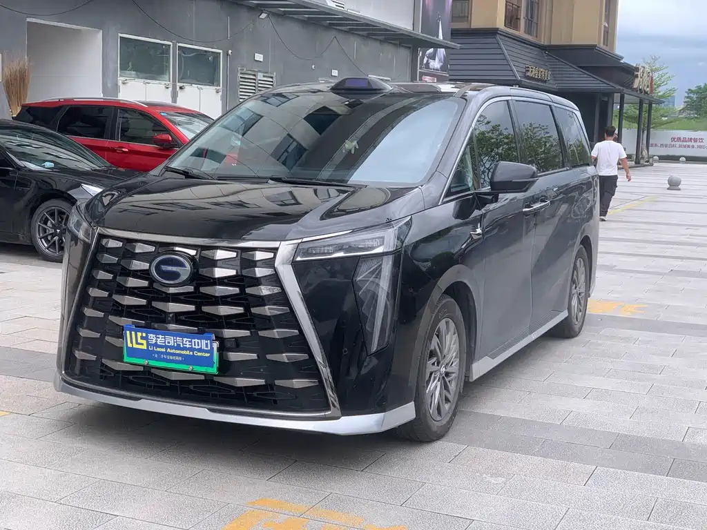 GAC Motor Trumpchi Xiangwang M8