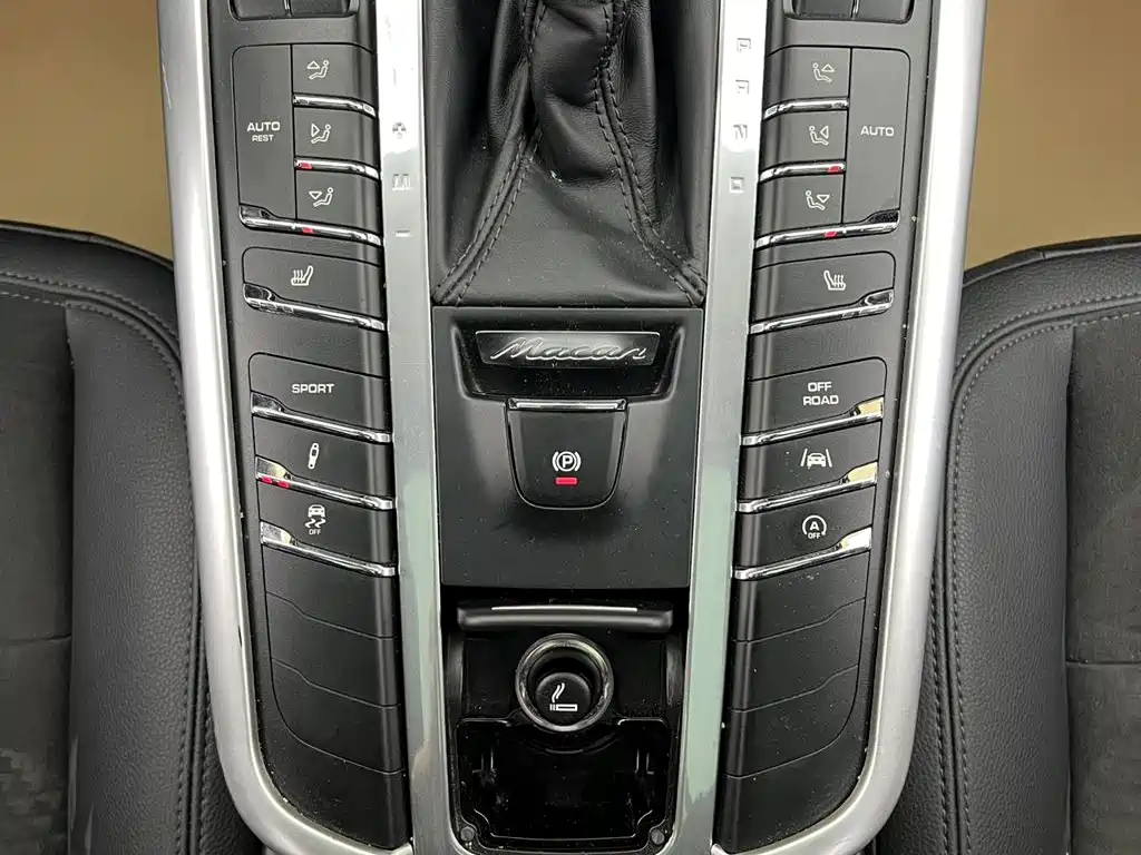 Porsche Macan — миниатюра 19