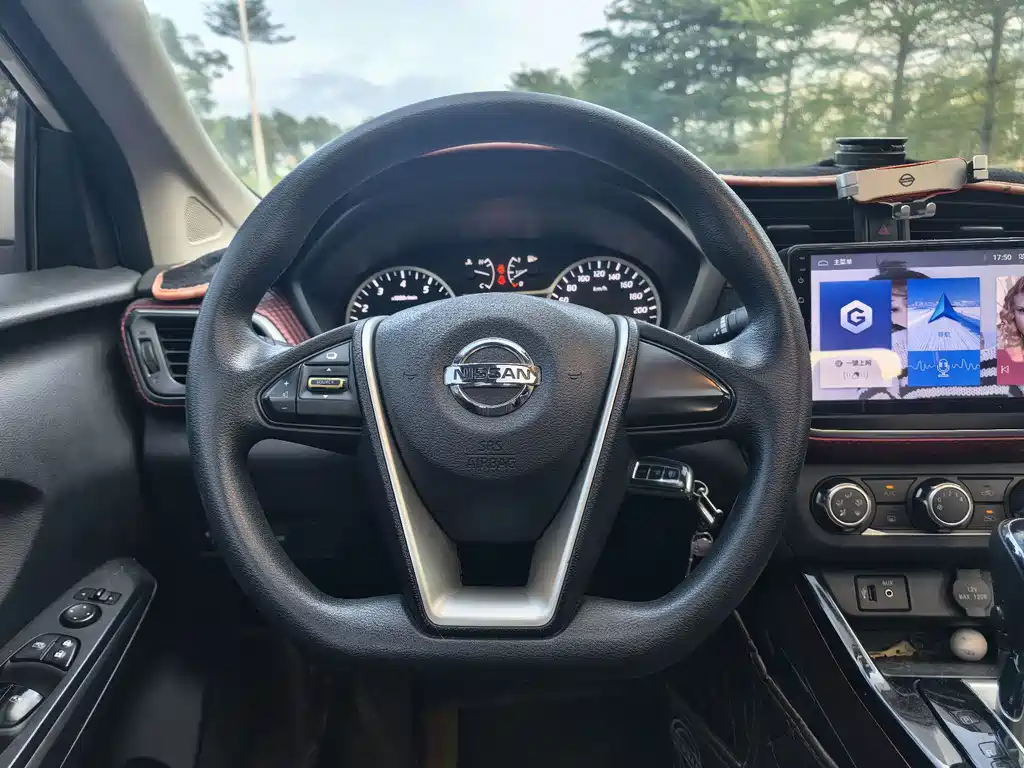 Nissan Bluebird — миниатюра 16