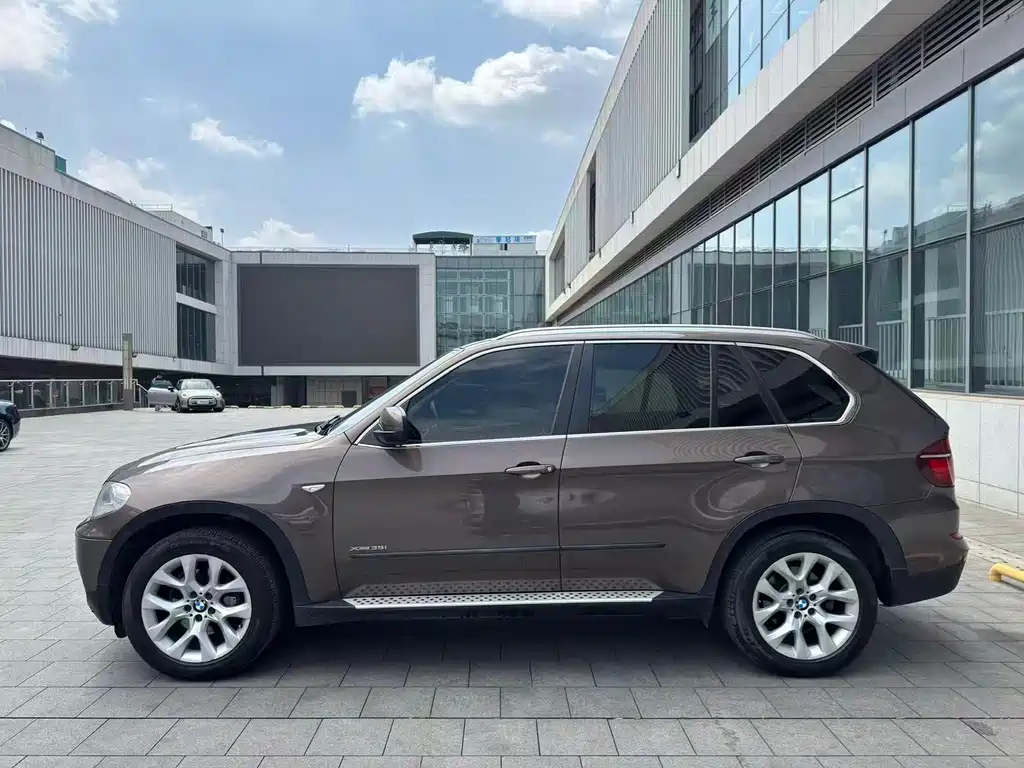 BMW X5 2011 xDrive35i Luxury