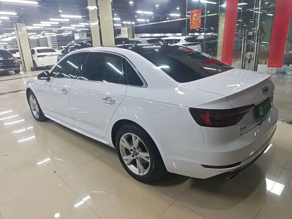 Audi A4L — миниатюра 5