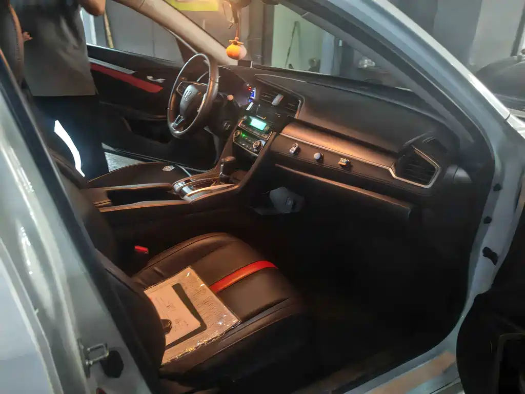 Honda Civic — миниатюра 3