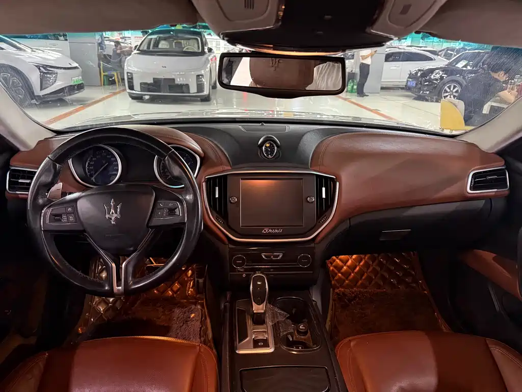 Maserati Ghibli — миниатюра 9