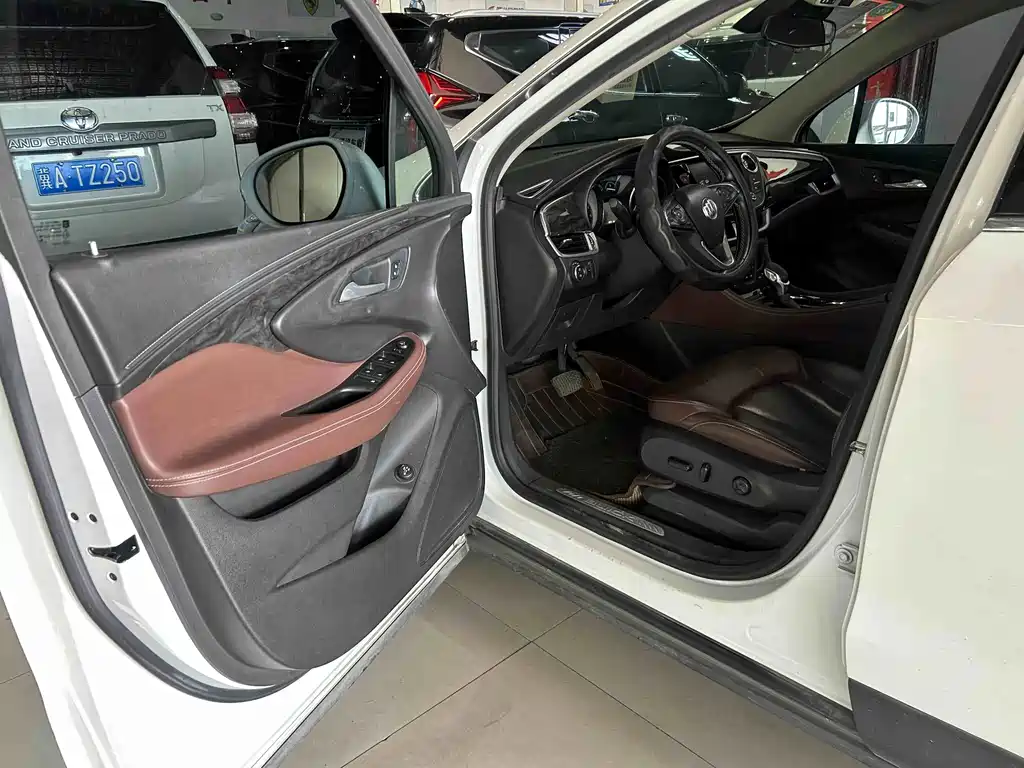 Buick Envision Plus — миниатюра 7
