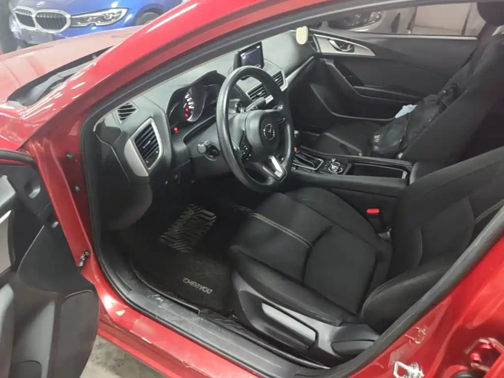 Mazda 3 Axela — миниатюра 16