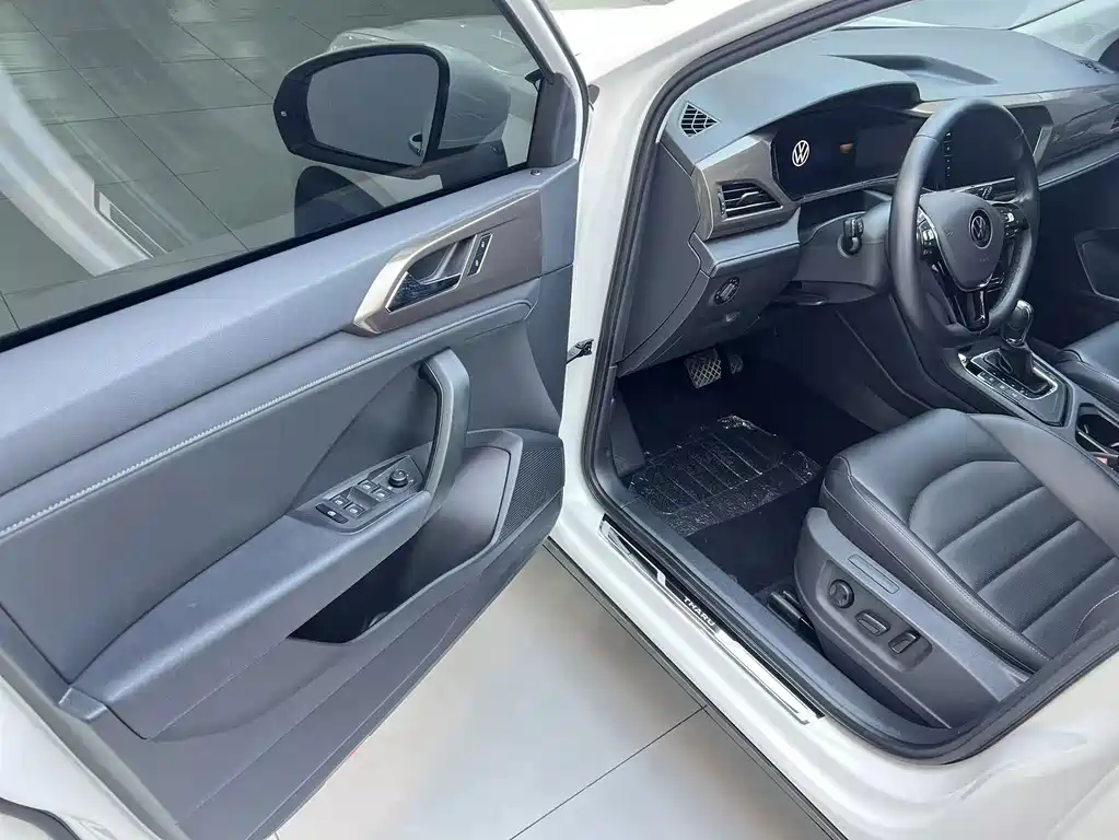 Volkswagen Tharu — миниатюра 11