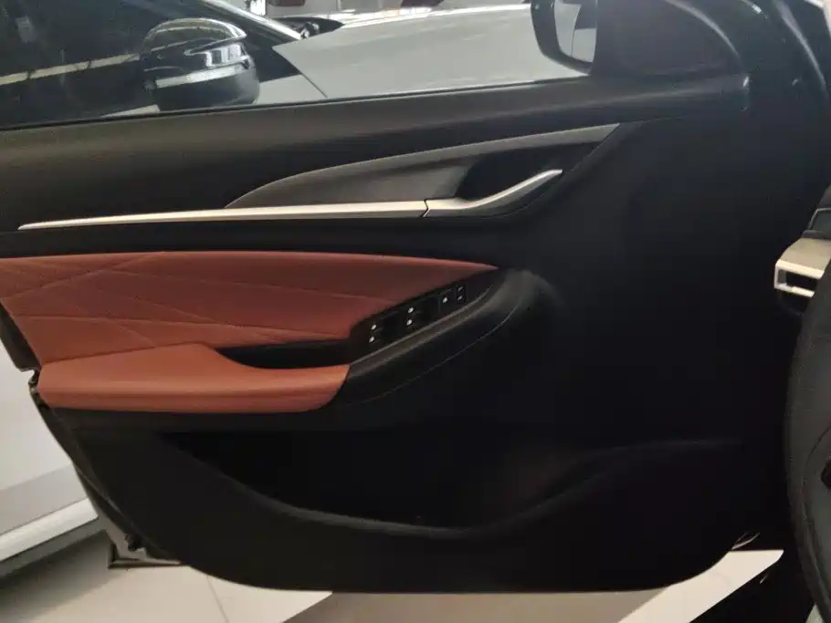 Changan Eado — миниатюра 7