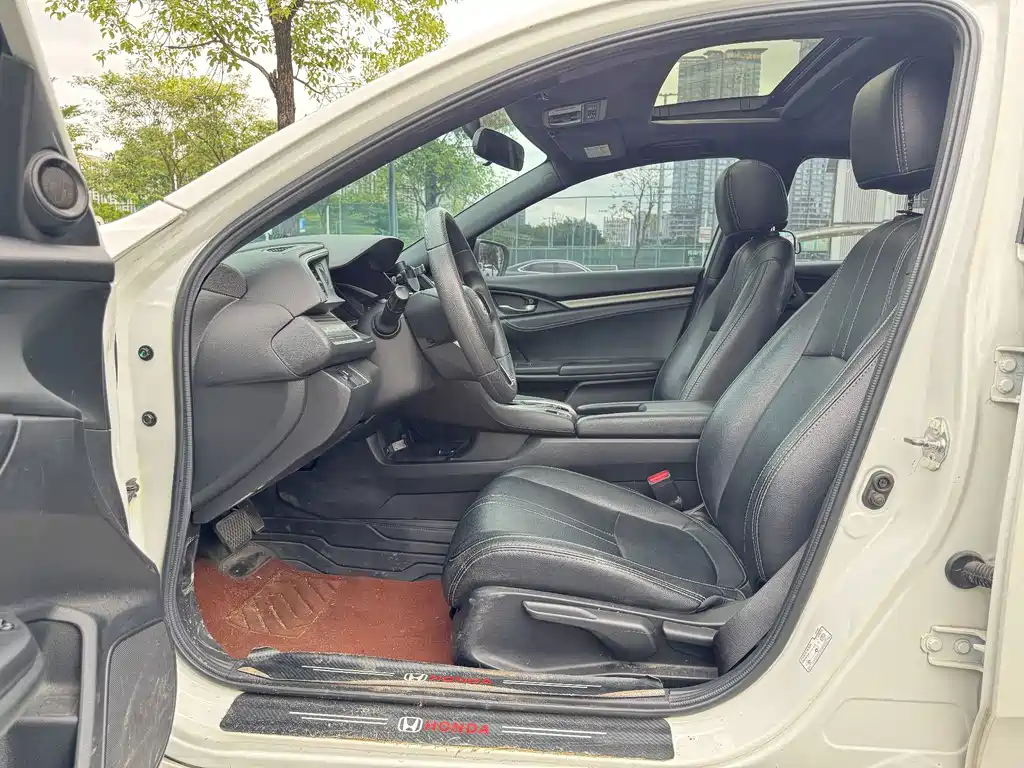 Honda Civic — миниатюра 6