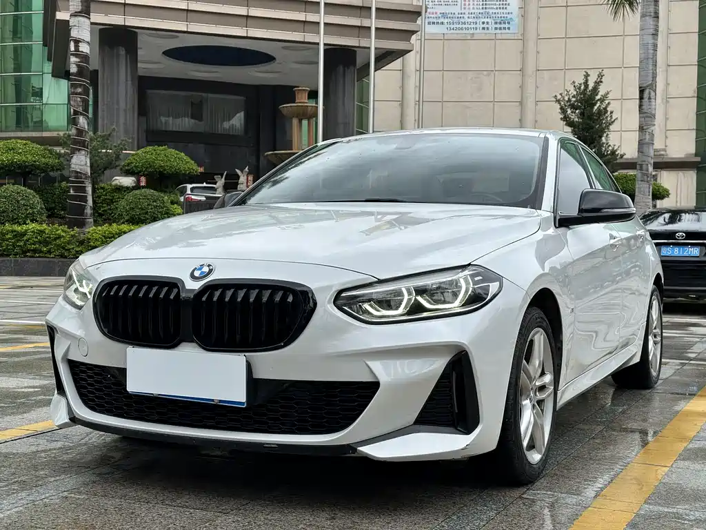 BMW 1 Series 2022