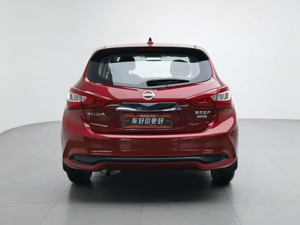 Nissan Tiida — миниатюра 4