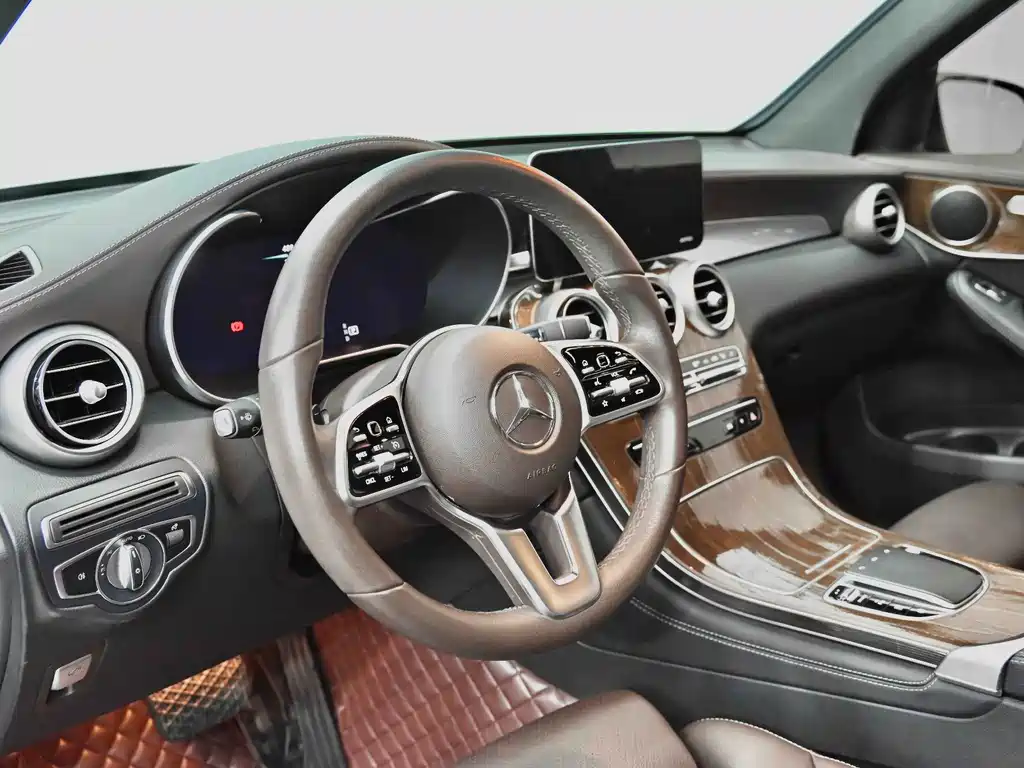 Mercedes-Benz GLC — миниатюра 4