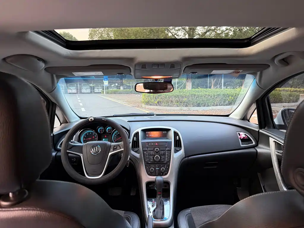 Buick Excelle — миниатюра 11