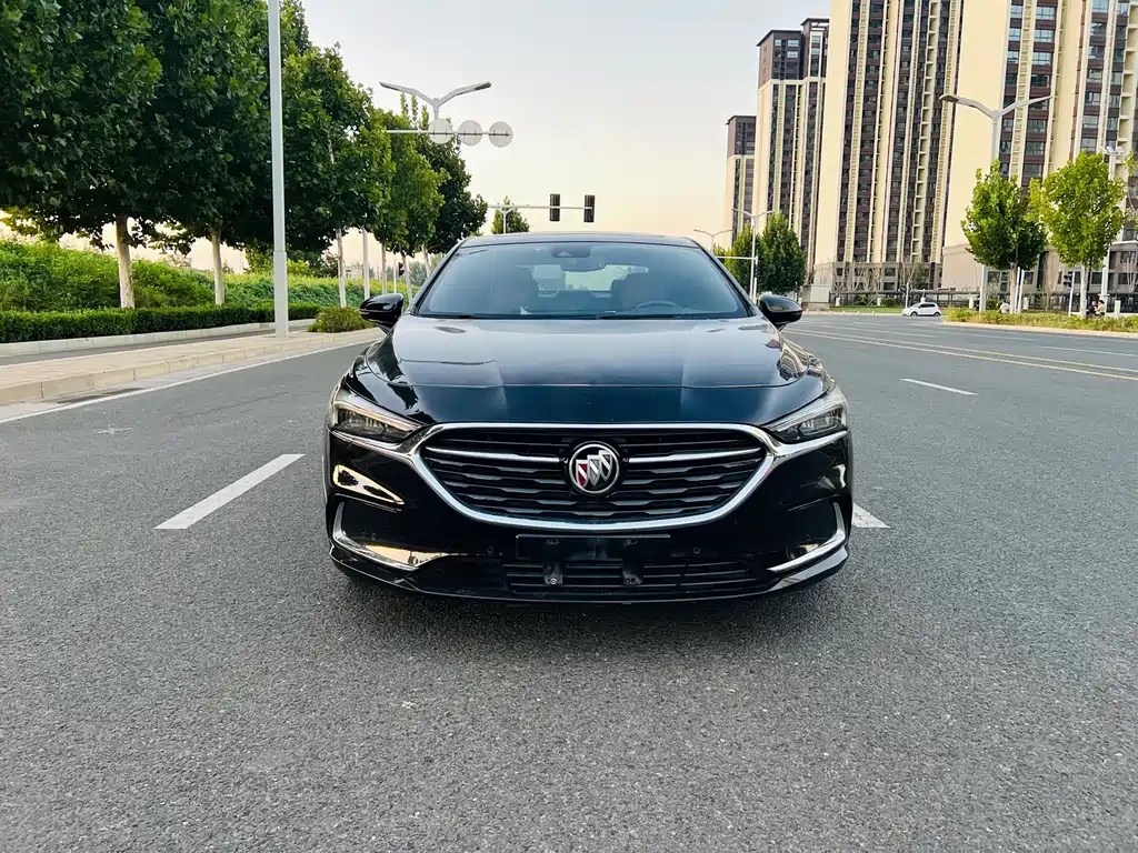 Buick LaCrosse — миниатюра 2