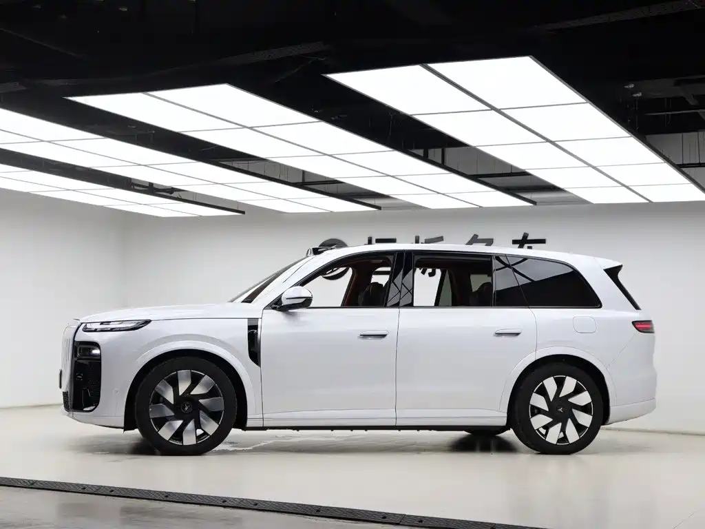 VOYAH Taishan X8 — миниатюра 34