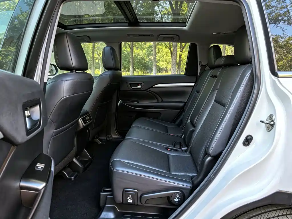 Toyota Highlander — миниатюра 11