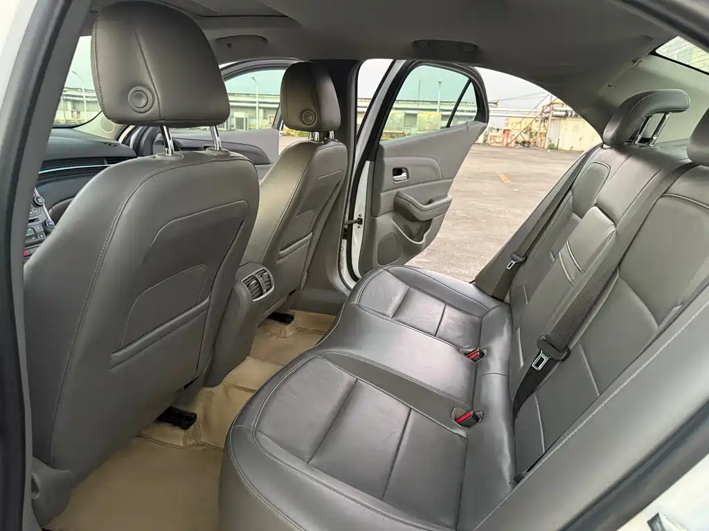 Chevrolet Malibu — миниатюра 9