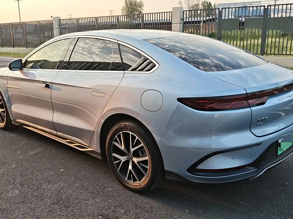 BYD Han — миниатюра 6