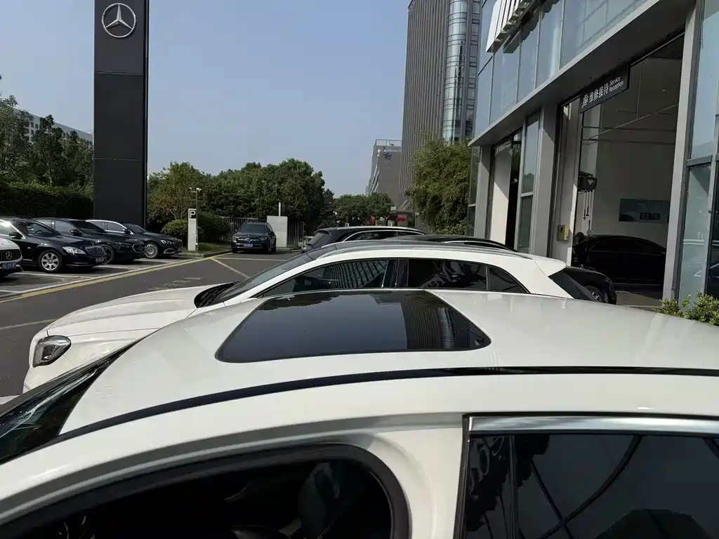 Mercedes-Benz C-Class — миниатюра 5