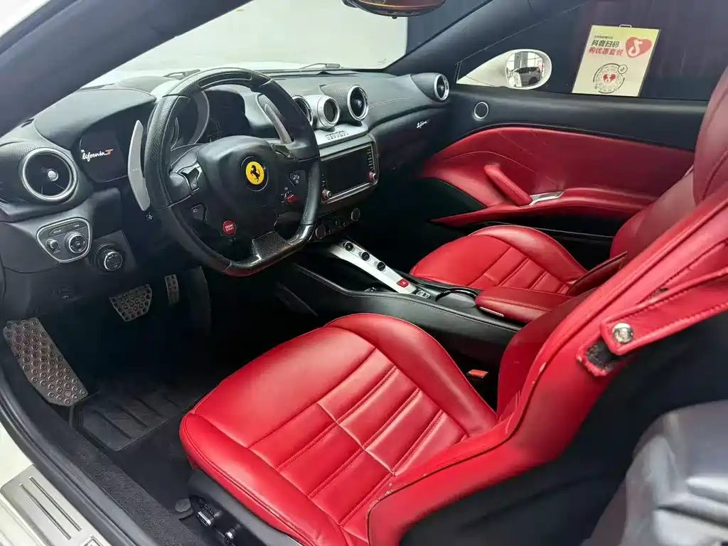 Ferrari California T 2015 3.9T