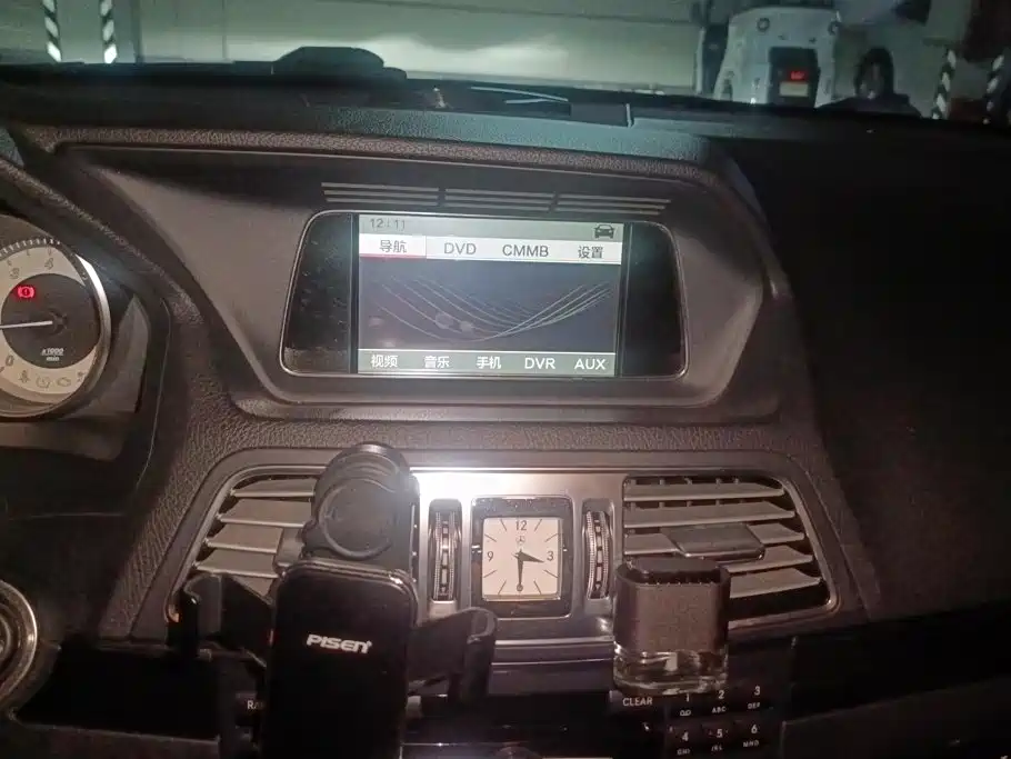 Mercedes-Benz E-Class (Import) — миниатюра 13