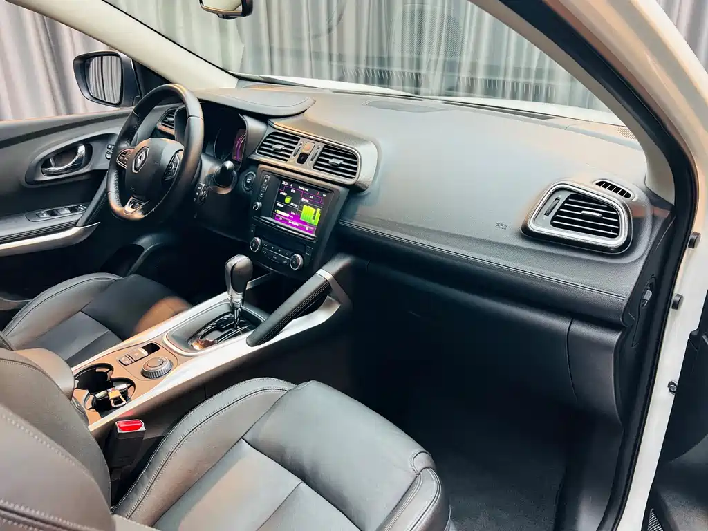Renault Kadjar — миниатюра 10