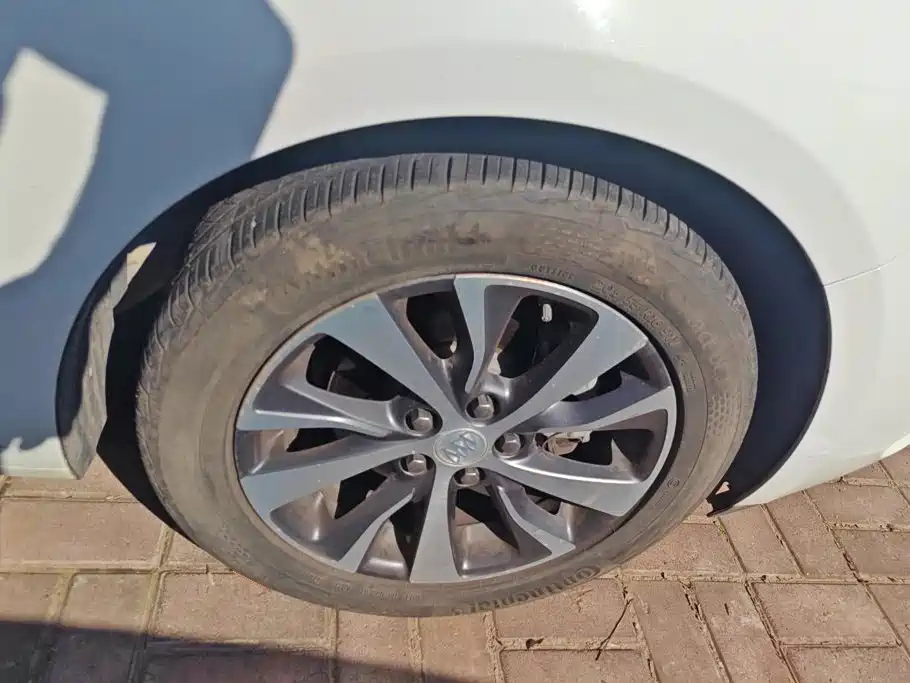 Buick Excelle — миниатюра 6
