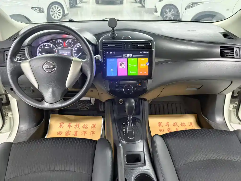 Nissan Tiida — миниатюра 7