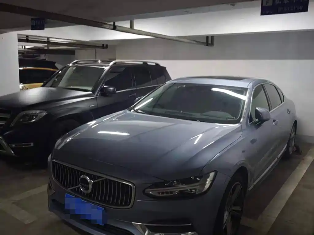 Volvo S90 2019