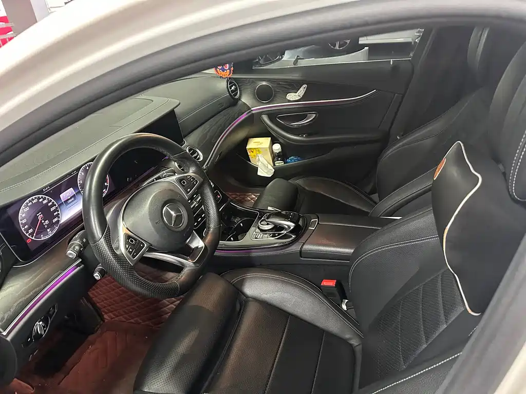 Mercedes-Benz E-Class — миниатюра 2