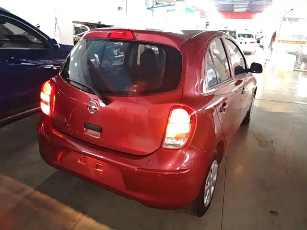 Nissan March — миниатюра 7
