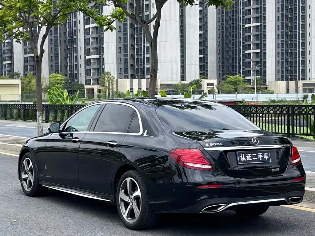 Mercedes-Benz E-Class E 2017 E 300 L Sport Luxury