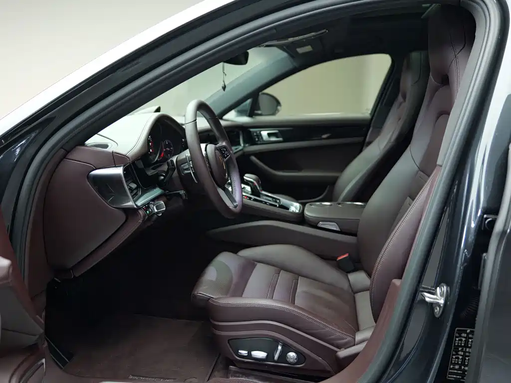 Porsche Panamera — миниатюра 12